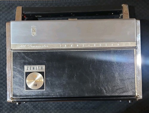 Antique vintage radio zenith - antique,