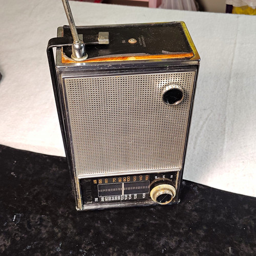 Zenith royal 820 portable - zenith,